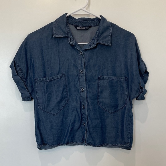 Zara Denim Crop Button-Up Shirt - Picture 1 of 7